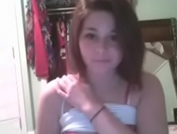 Attractive teen finger herself on webcam - whorecams.net